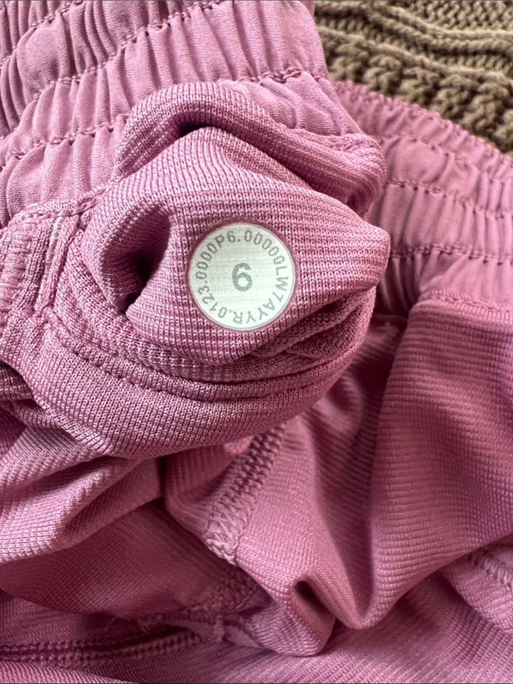 Lululemon Hotty Hot HR lined short 2.5”